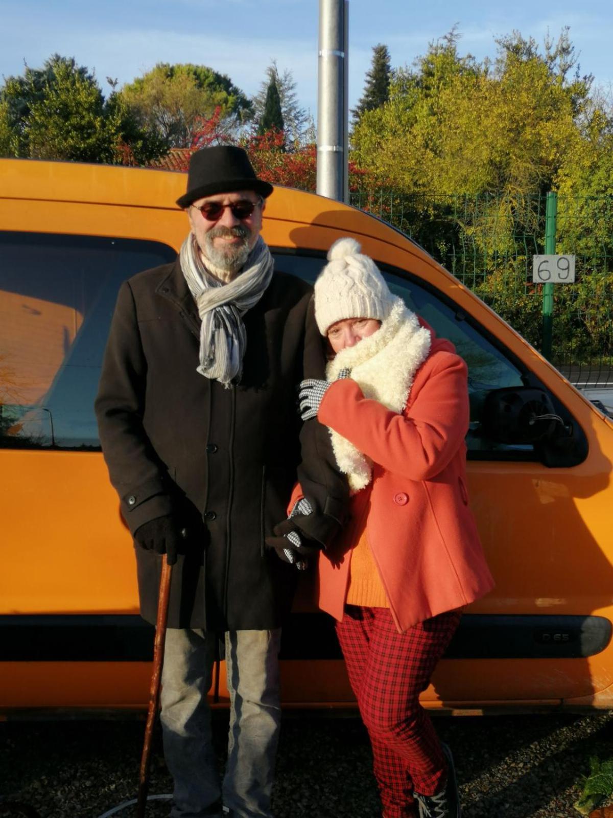 La Fee Viviane Et Michel L'Enchanteur Robion en Luberon Kültér fotó