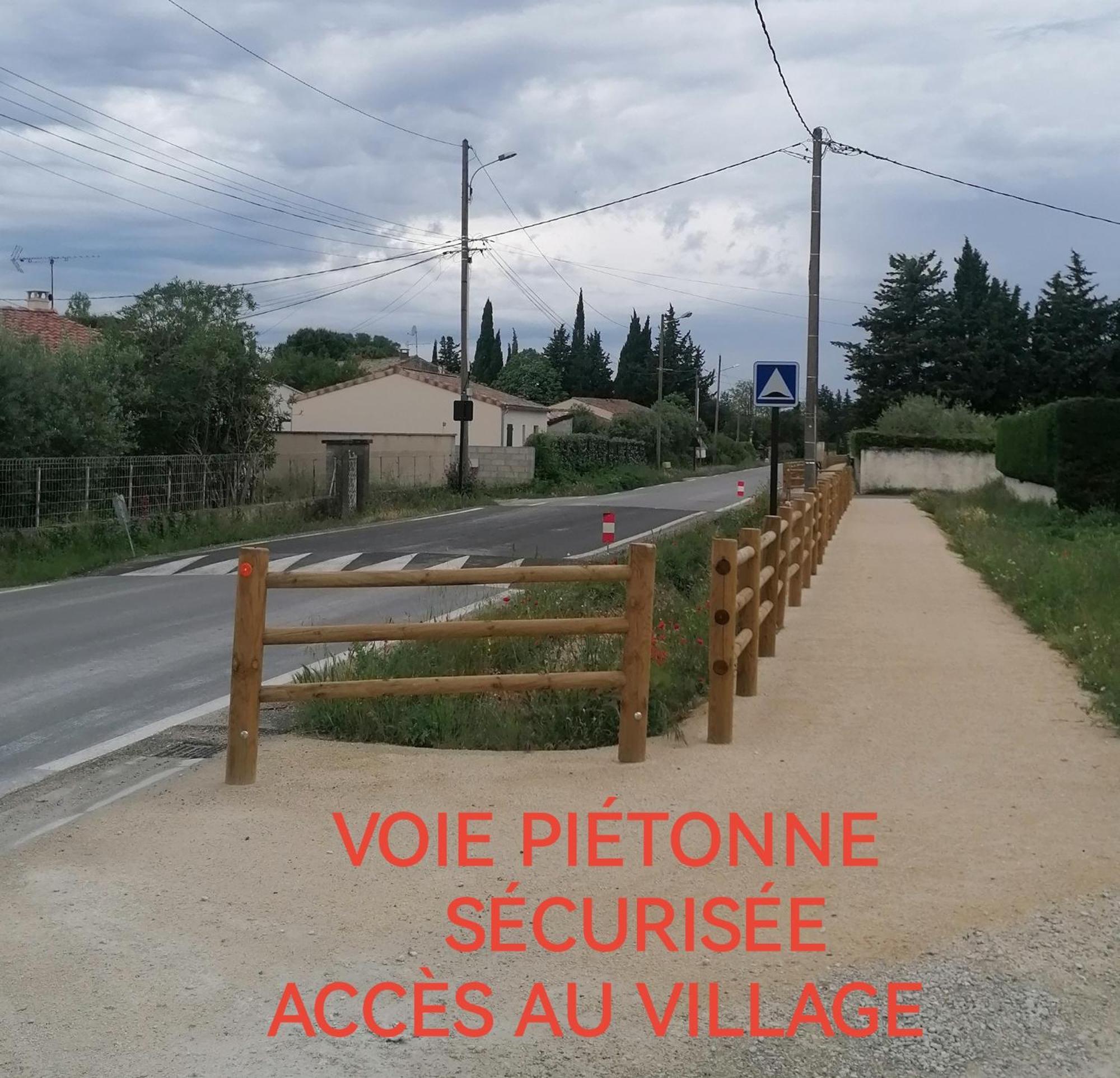 La Fee Viviane Et Michel L'Enchanteur Robion en Luberon Kültér fotó