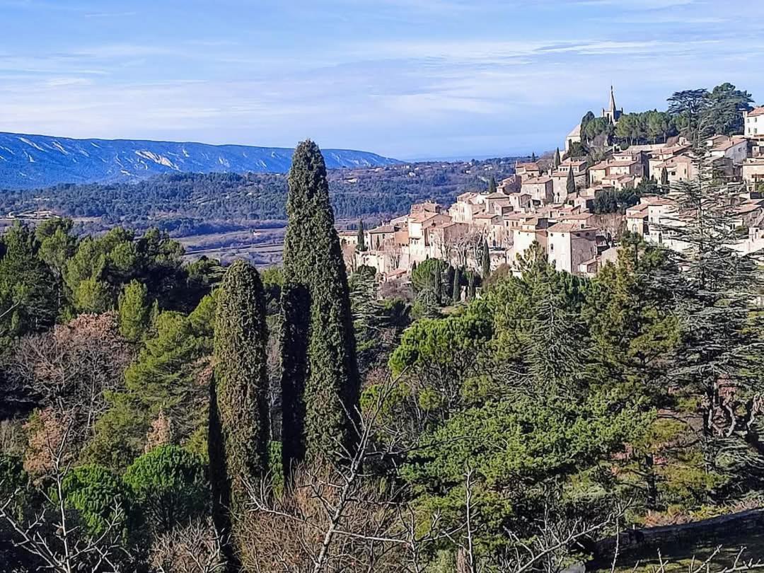 La Fee Viviane Et Michel L'Enchanteur Robion en Luberon Kültér fotó